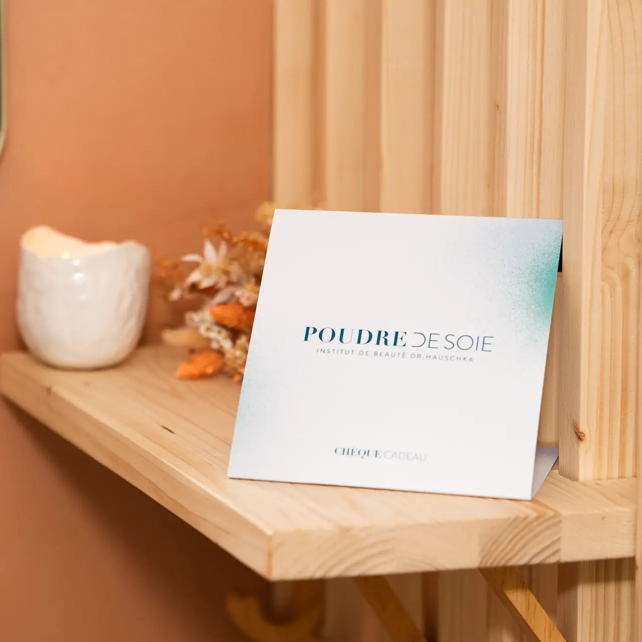 Poudre de soie-institut-de-beaute-a-Chambery soin pour visage et corps dr Hauschka à chambery